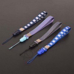 Factory Wholesale Short Lanyard Strap with Mobile Phone Loop