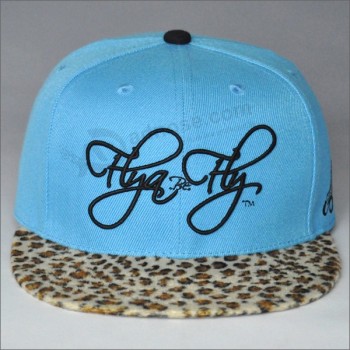 Aangepaste luipaard-Print snapback-hoeden met borduurlogo