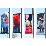 Whoolesale personnalisé impression numérique drapeaux de pôle de bannière de rue pour la publicité extérieure