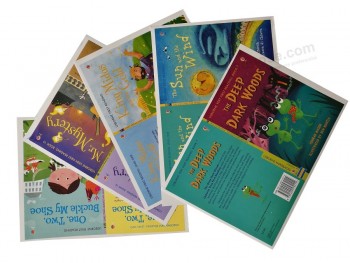 Impression de livre d'histoire de papre de carte adaptée aux besoins du client pour des enfants