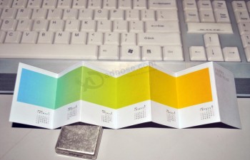 Quatro cores de impressão offset impressão do calendário folheto dobrado