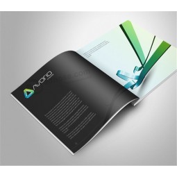 Impressão offset cmyk catálogo de panfletos de brochuras personalizadas