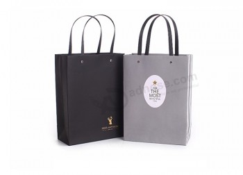 Shopping bag personalizzato in carta kraft personalizzata di lusso