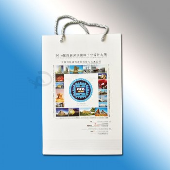 Commercio all'ingrosso di sacchetto di imballaggio regalo di carta arte personalizzata