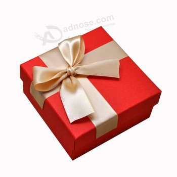 Boîte d'emballage de cadeau papier personnalisé couleur avec ruban de soie