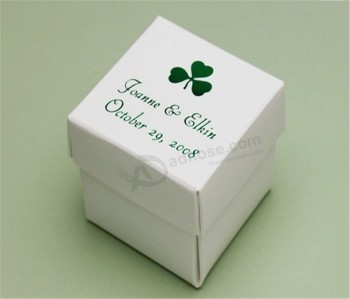 Boîte à chapeau étampée boîte à papier cadeau boîte d'emballage personnalisée