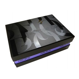 ロゴスポット光沢のあるUV効果を持つ黒い空の紙箱