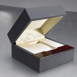 Luxury High Glossy Single Paper Watch Box Wholesale