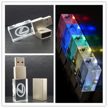 Heet verkoop aangepaste laser graveren 3d logo crystal usb flash drive met verschillende kleuren led licht