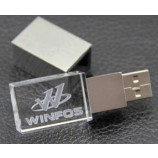 L'azionamento della penna di cristallo del usb dei regali di promozione con il marchio su ordinazione ha condotto il bastone del usb della luce come regali di fotographia