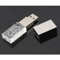 Laagste prijs 3d logo graveren kristal flash drive bulk groothandel usb flash drive 2 gb 4 gb 8 gb 16 gb als bedrijf geschenken