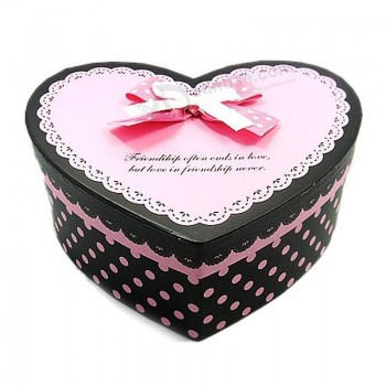 Caja de regalo de carTón de papel de chocolaTe de forma de corazón de whoesale