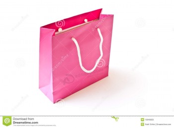 カスタムサイズとロゴが入ったピンクのショッピングバッグ