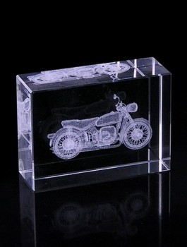 厂家批发水晶方形礼品与3D摩托激光