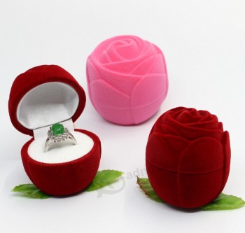 批发定制玫瑰形塑料彩色植绒戒指盒