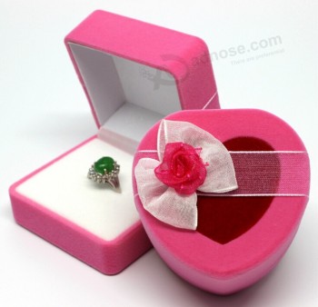  批发定制粉色植绒塑料戒指礼品盒用丝带