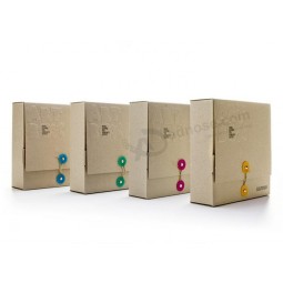  Wholesale custom Brown Kraft Paper Embossing Art Box with Buckle