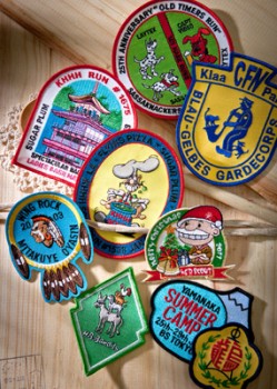 Hot Selling Custom Design Embroidered Badges / Patches