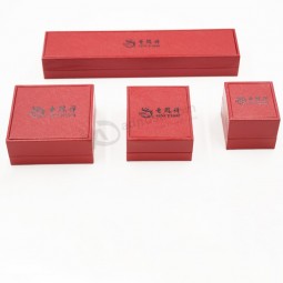 Customized high quality Embossing Varnish Painting PU Leather Packaging Jewellry Box with your logo