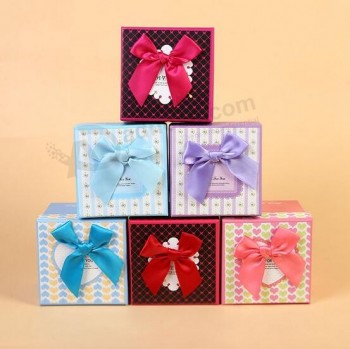 Nueva caja de regalo personalizada del embalaje de la manzana del estilo con el bowknot hermoso, caja de almacenamiento de papel del regalo de la Navidad