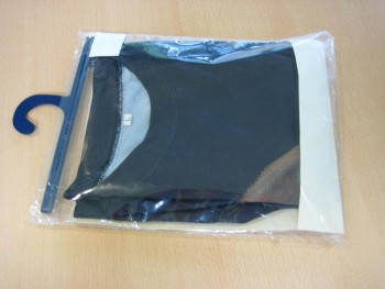 Groothandel op maat gemaakt hoog-Einde heat seal plastic hanger tas met knoopsluiting