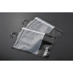 Customized high quality 2017 New Design Custom Durable PVC Hanger Bag