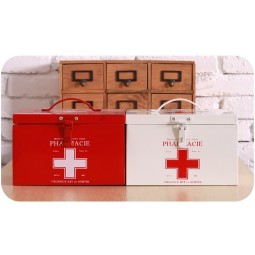 TrouSSe d'urGence en métal boîte en fer blanc et trouSSe de premierS SecourS perSonnaliSée