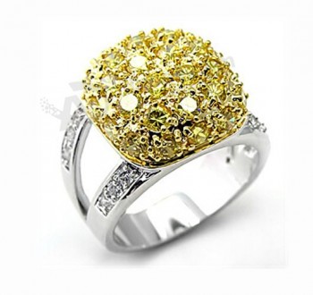 厂家直销定制优质银色宝石戒指，银色制成
