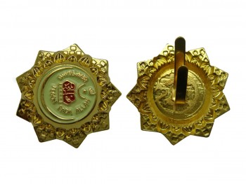 Wholesale customized high-end OEM New Design Nice Golden Button Badge