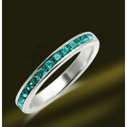 Wholesale customized high-end Newst Design OEM Design Silver Emerald Ring