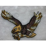 оптовый персонализированный орел высокого качества-образные вышитые значки