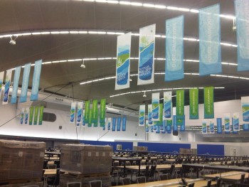 Plafond suspendu événement mat bannière impression toile de fond feuilles de tissu polyvalent en gros