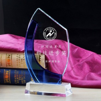 Wholesale customized high-end Sailing Shape Sport Crystal Trophy New Design Crystal Glass Awards Gift