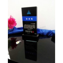 2017 Wholesale customized high-end Popular New Design Award Souvenir Gift Black Crystal Trophy