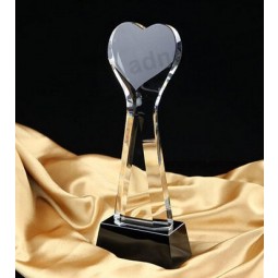 Fábrica de encargo del diseño del premio del trofeo del corazón cristalino vendedor caliente