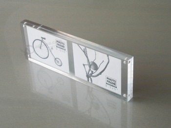 カスタマイズされた最高品質のph  -  105プレキシガラスの額縁透明アクリル磁気写真フレーム