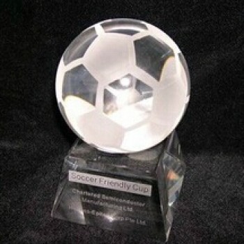 Prêmio de troféu de cristal de futebol para esportes lembrança barata por atacado