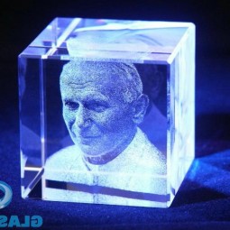 激光雕刻水晶玻璃立方体块与照片便宜批发