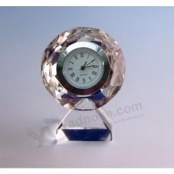 Cadeaux pas chers en forme de diamant horloge en cristal pas cher en gros