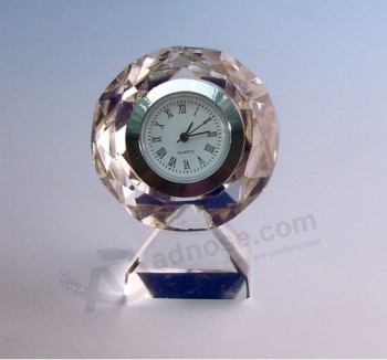 Cadeaux pas chers en forme de diamant horloge en cristal pas cher en gros