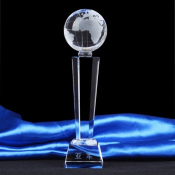 Kristallen trofee award met globe ball goedkope groothandel