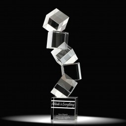 Duidelijke kubus vorm van hoge kwaliteit crystal awards trofee goedkope groothandel