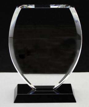 Gepersonaliseerde kristallen trofee award met zwarte basis groothandel