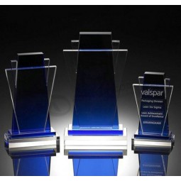 Venda quente barato personalizado prêmio troféu de cristal de vidro por atacado