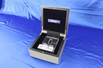 Al por mayor personalizado alto-Final grabado láser regalo de recuerdo claro trofeo de acrílico en-150