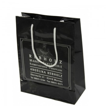 Saco de compras de papel de cor preta personalizada de fábrica para embalagem de presente