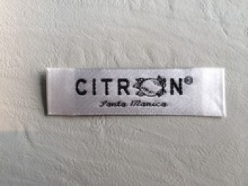 Etichetta tessuta macchia personalizzata all'ingrosso con campione gratuito