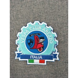 Wholesale Cheap Custom Fashionable Embroidery Patches for Clothes
