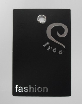 Venta al por mayor de alta calidad personalizada impresa negro con lámina de plata clothinghangLa etiqueta