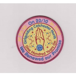 Wholesale customized high-end Round Pink Design Clothing Woven Badge